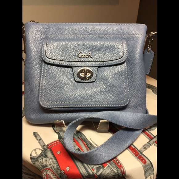 Coach Handbags - NWOT Coach crossbody in Periwinkle Blue!